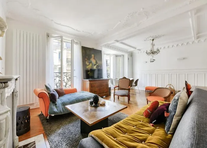 Parisian Authentique Appartement