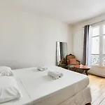 Parisian Authentique Lägenhet *