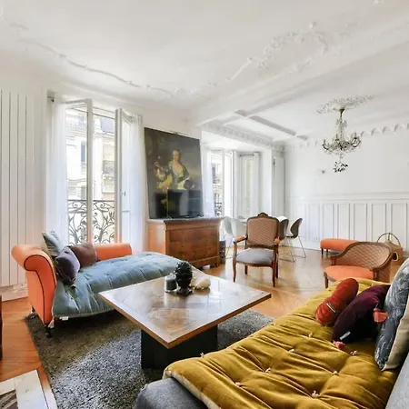 Parisian Authentique Apartment