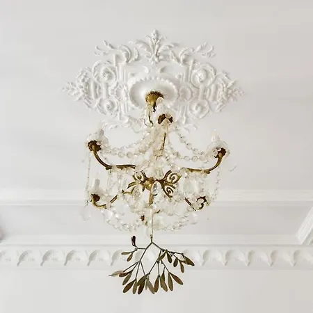 Apartment Parisian Authentique